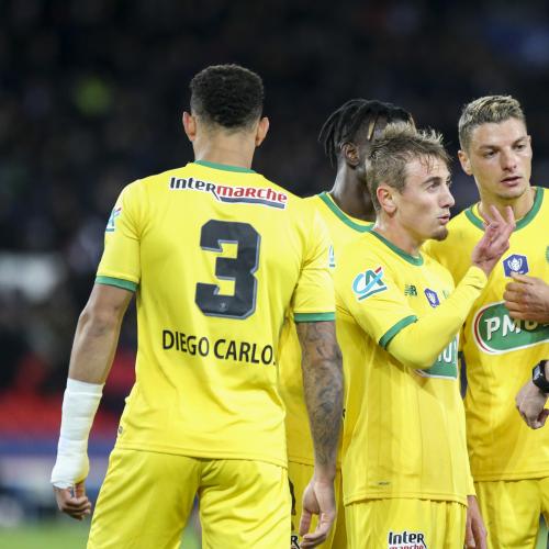 PSG - Nantes : la toile s'enflamme pour l'arbitrage et le VAR !